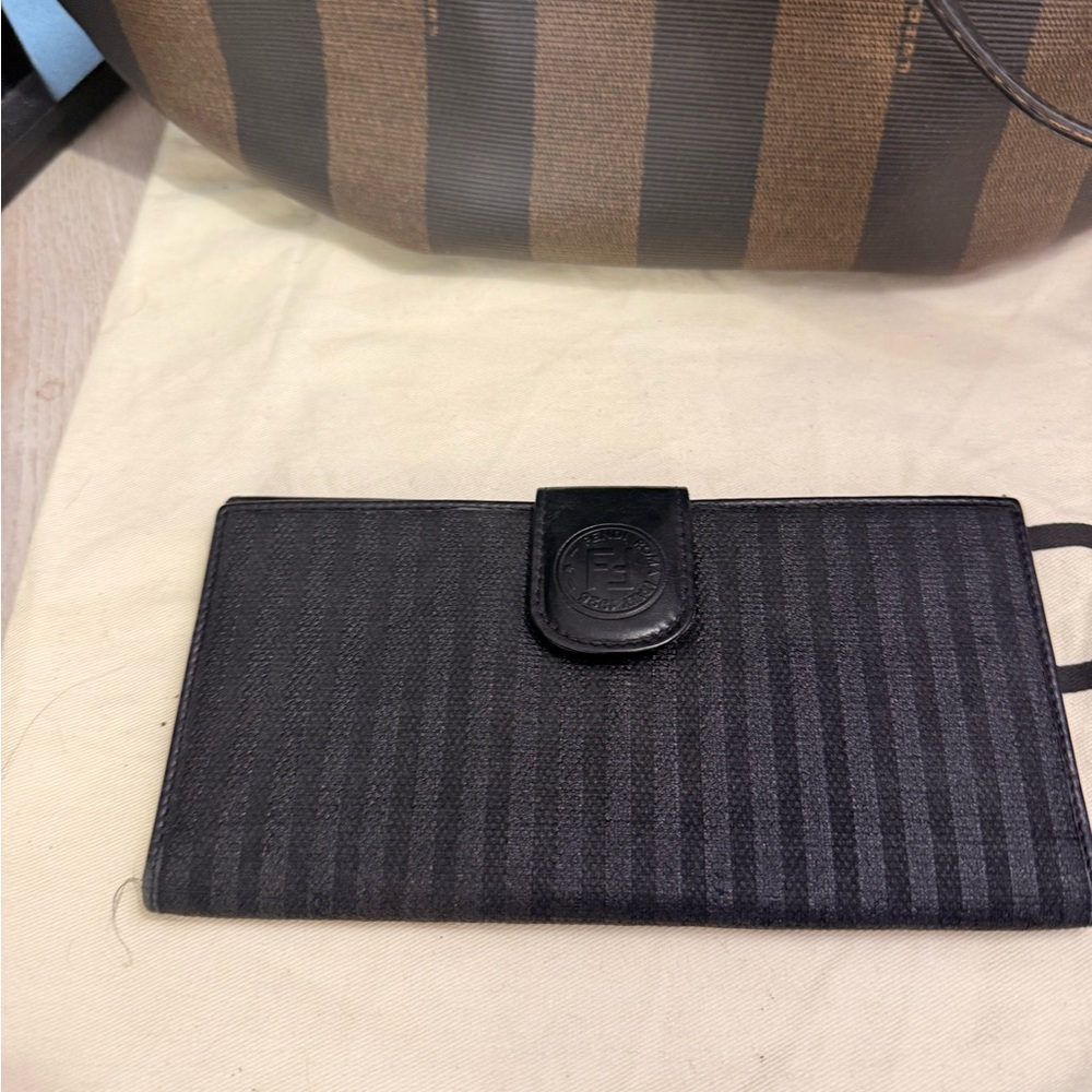 FLASH SALE 24 hours Fendi Penquin Bag & Wallt bundle!!!! - Picture 9 of 17